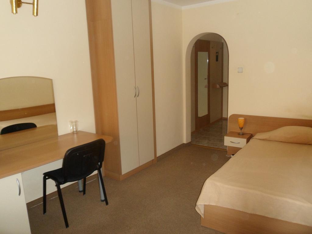 Hotel Of Bulgarian Academy Of Sciences صوفيا الغرفة الصورة